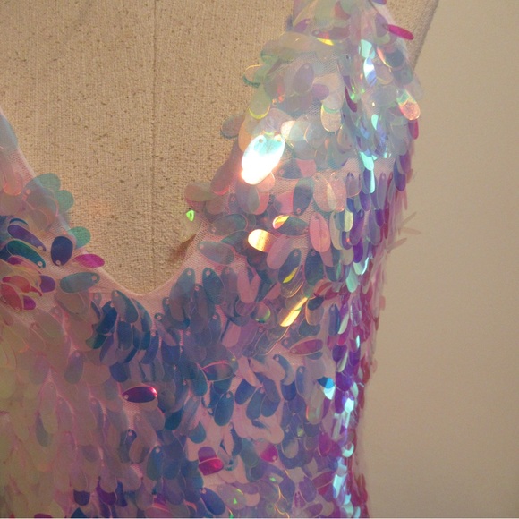 ✨BUNDLE✨Iridescent Mini Dress and Banjul Crystal Two Piece Set - Picture 6 of 13